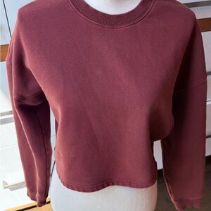 Vuori Cropped Crew Sweatshirt in Deep Rust